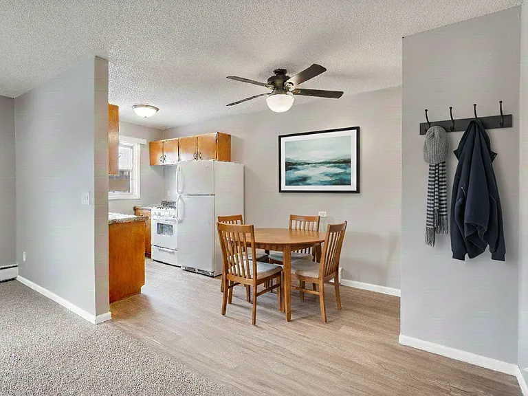 Moore Lake Apartments — Photo 10