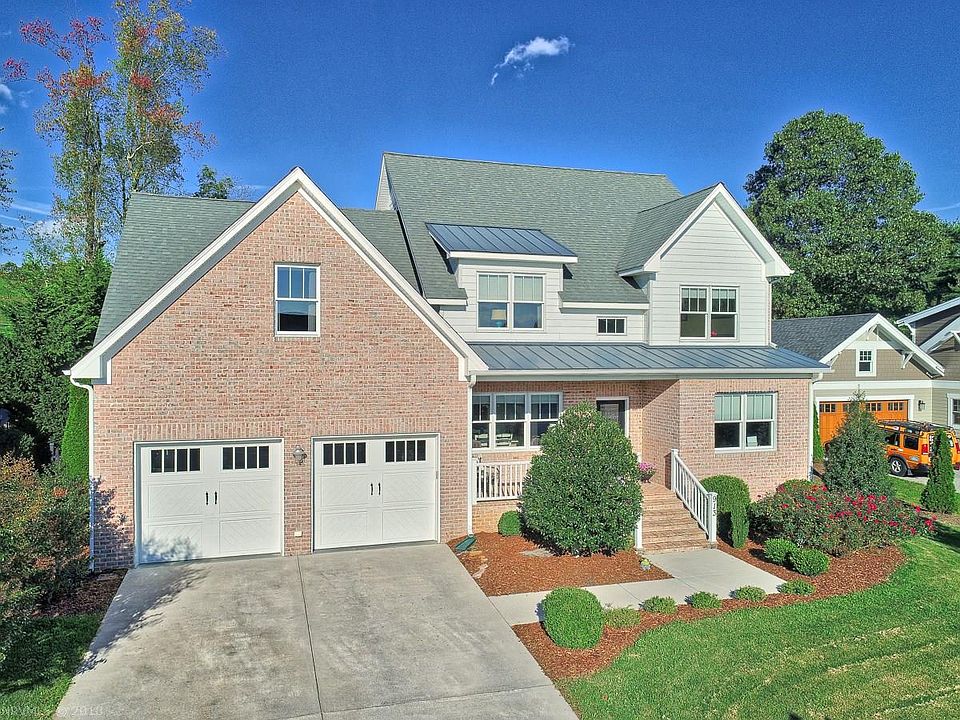 1st image of 913 Willard Dr