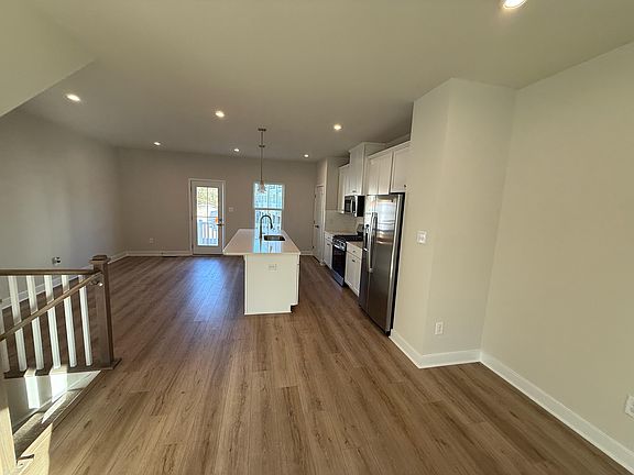 3rd image of 9646 Pointe Laurel Ln #1