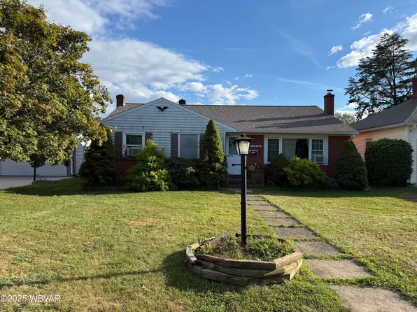 1044 Mulberry St, Montoursville, PA 17754