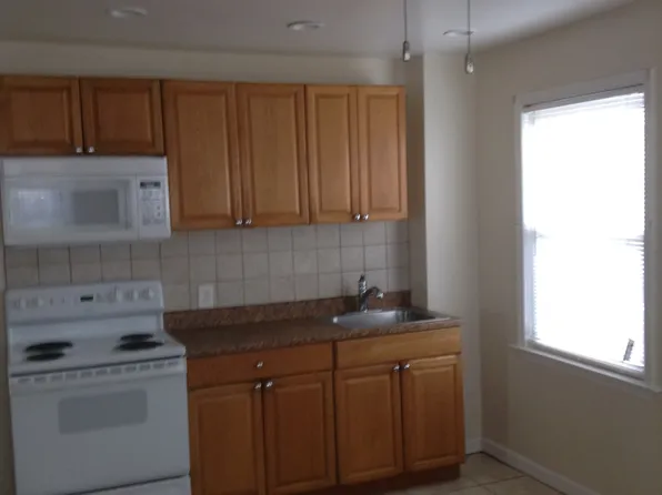 4100 Curtis Ave, Baltimore, MD 21226
