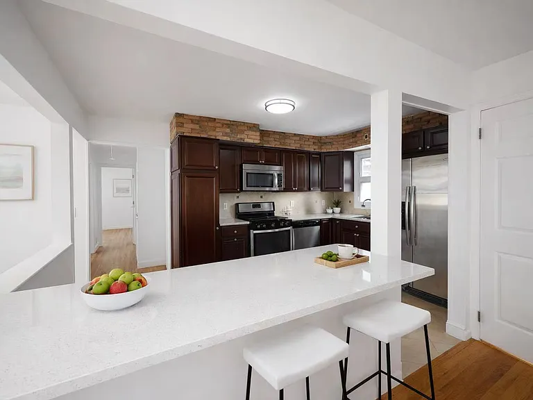 475 Beach Rd #2 — Photo 9