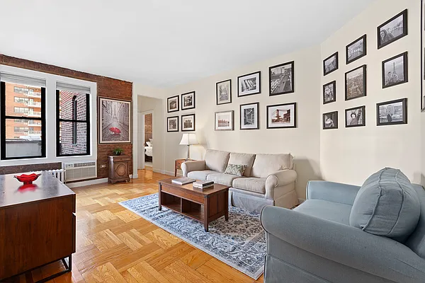 Sold by Compass | media 6