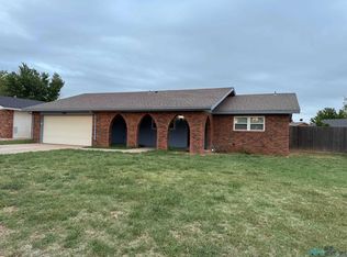1809 Jonquil Park Dr, Clovis, NM 88101