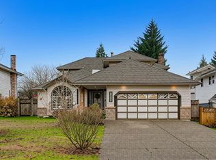 18586 62nd Ave, Surrey, BC V3S 7R1