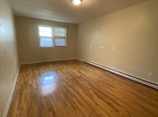 23-36 30th Ave #1R, Astoria, NY 11102