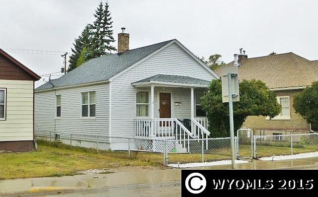1st image of 1105 Pine Ave