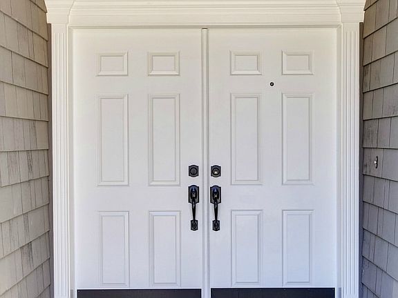 2nd image of 22480 SE 31st Pl