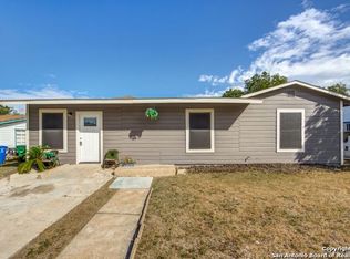1027 La Manda Blvd, San Antonio, TX 78201