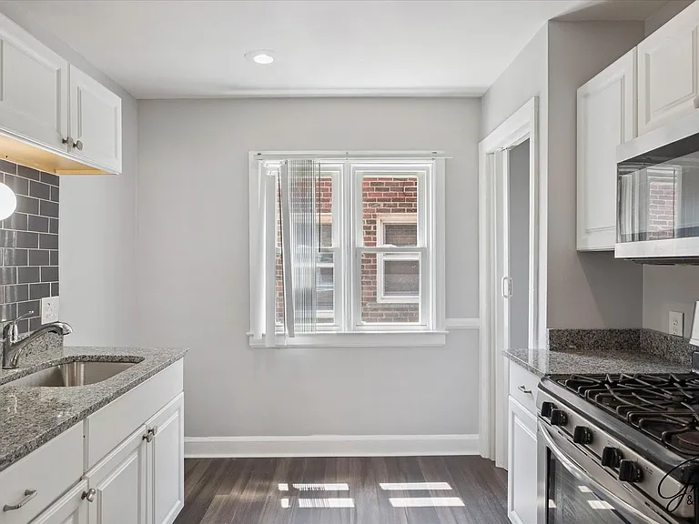9610 Asbury Park — Photo 10