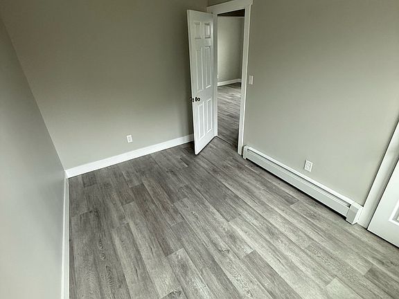 3rd image of 217 High St #3