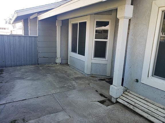 5th image of 1380 W 48th St Unit 60
