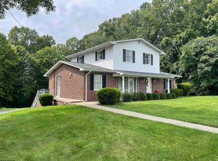 111 McDonald St, Kingwood, WV