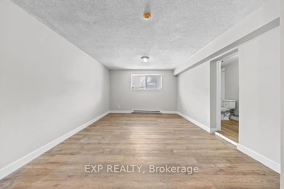 Studio, $1,300 — Photo 4