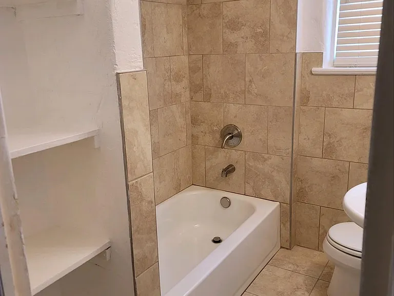 512 Phoenix Ave — Photo 30
