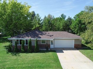 513 N Clark St, Mayville, WI 53050
