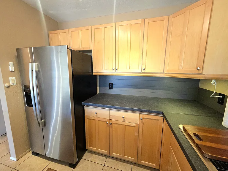 221 E Pine St — Photo 13
