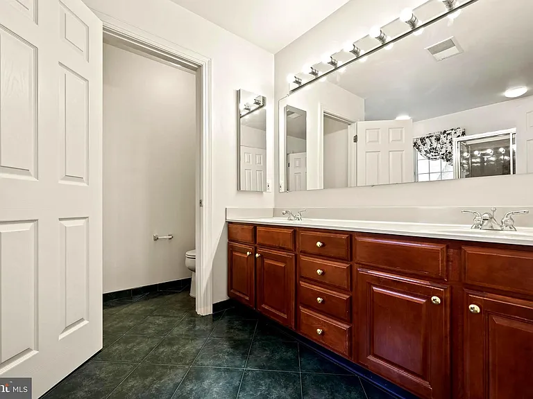 4519 Fair Valley Dr — Photo 44