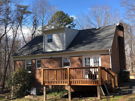 3rd image of 312 Valleywood Dr