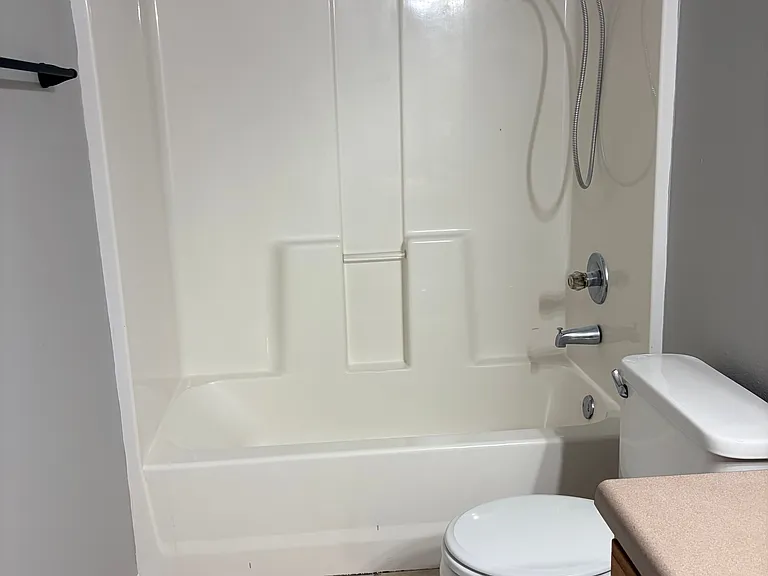 2709 Trailwood Dr #B — Photo 11
