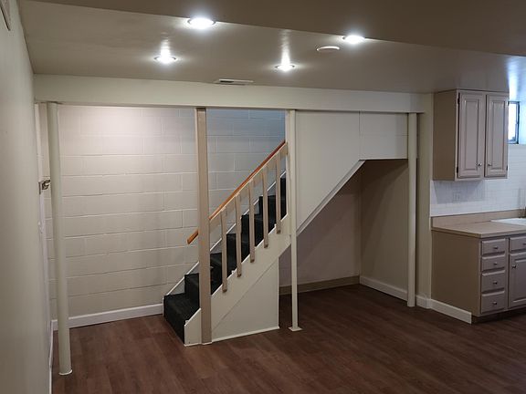 4th image of 1045 Goodhue Blvd APT 2