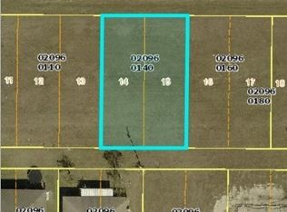 914 Diplomat Pkwy E, Cape Coral, FL 33909