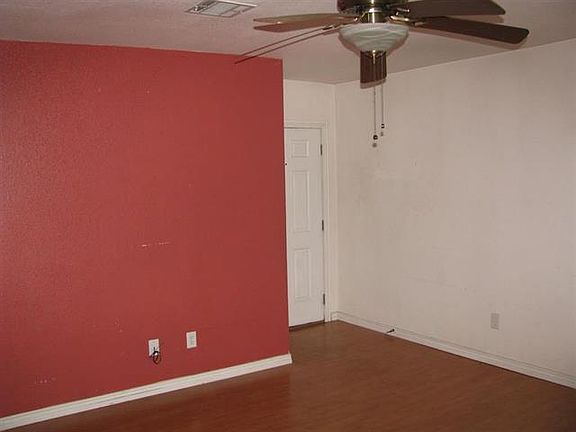 2nd image of 2615 Orange Ln