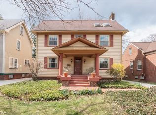 1550 Rydalmount Rd, Cleveland Heights, OH 44118