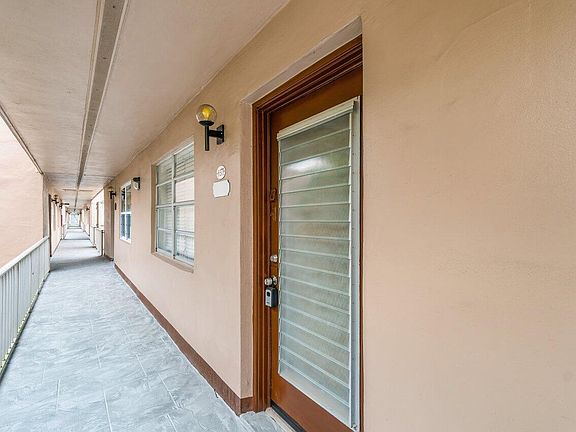 3rd image of 371 Piedmont H