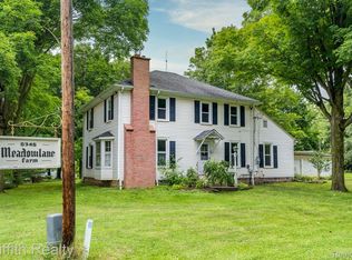 8345 Maltby Rd, Brighton, MI 48116