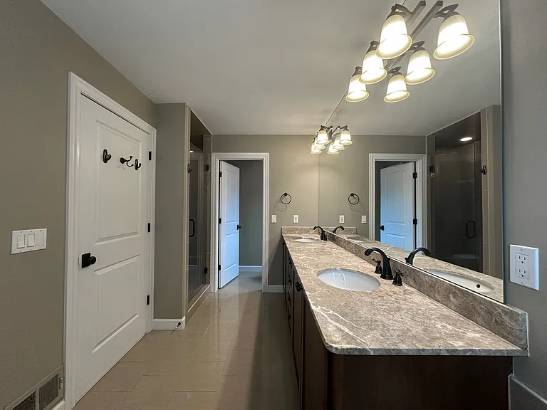 1555 Ruffner Ave — Photo 18