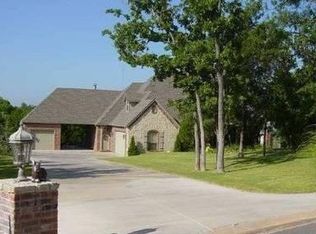 2100 Nicholas Ct, Edmond, OK 73034