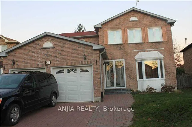 51 Topham Cres — Photo 12