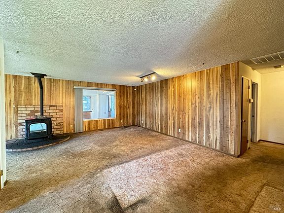 2nd image of 27861 Poppy Drive