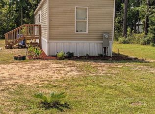 138 Maple St, Wewahitchka, FL 32465
