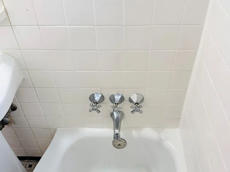8805 Plymouth St — Photo 42