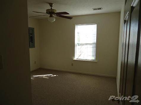 5th image of 104 Maple Nut Cir #1