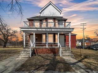 355 Rosedale Ct, Detroit, MI 48202