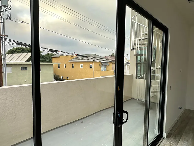 256 B Ave — Photo 11