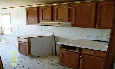 2nd image of 203 Willow Dr