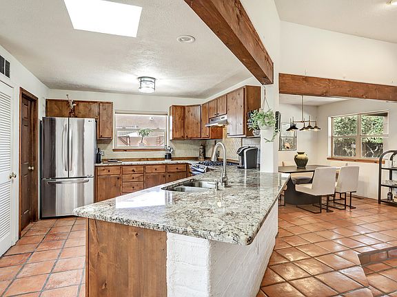 5th image of 4917 College Heights Dr NW