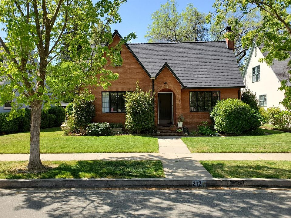 1st image of 212 Columbia Ave