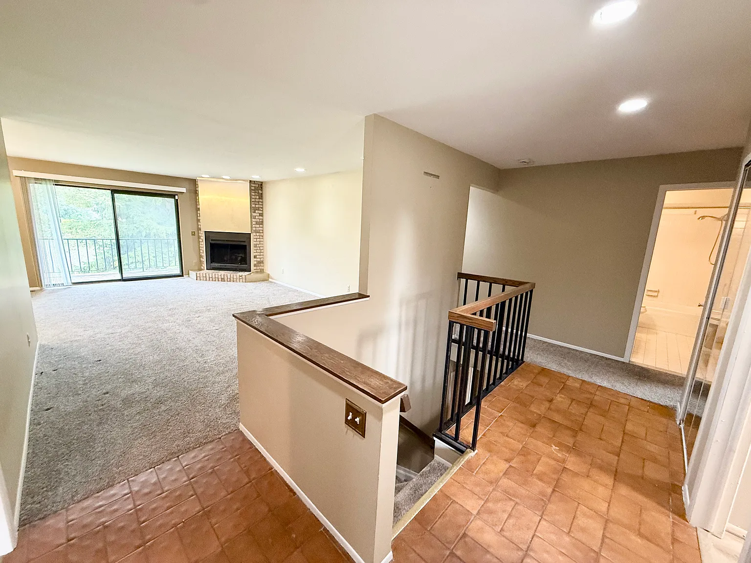 4608 Laurel Club Cir — Photo 3