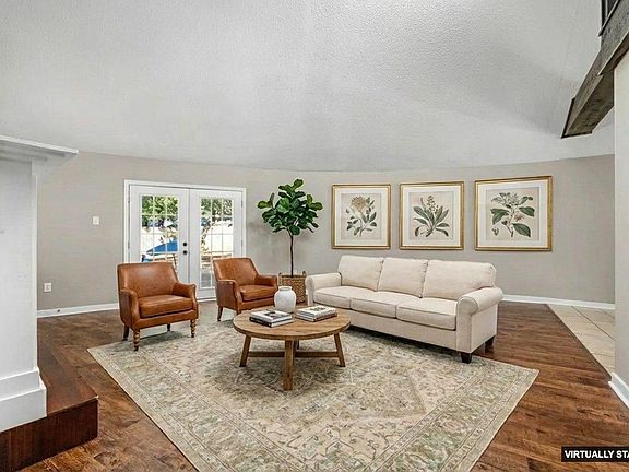 5th image of 8446 Chippingham Dr