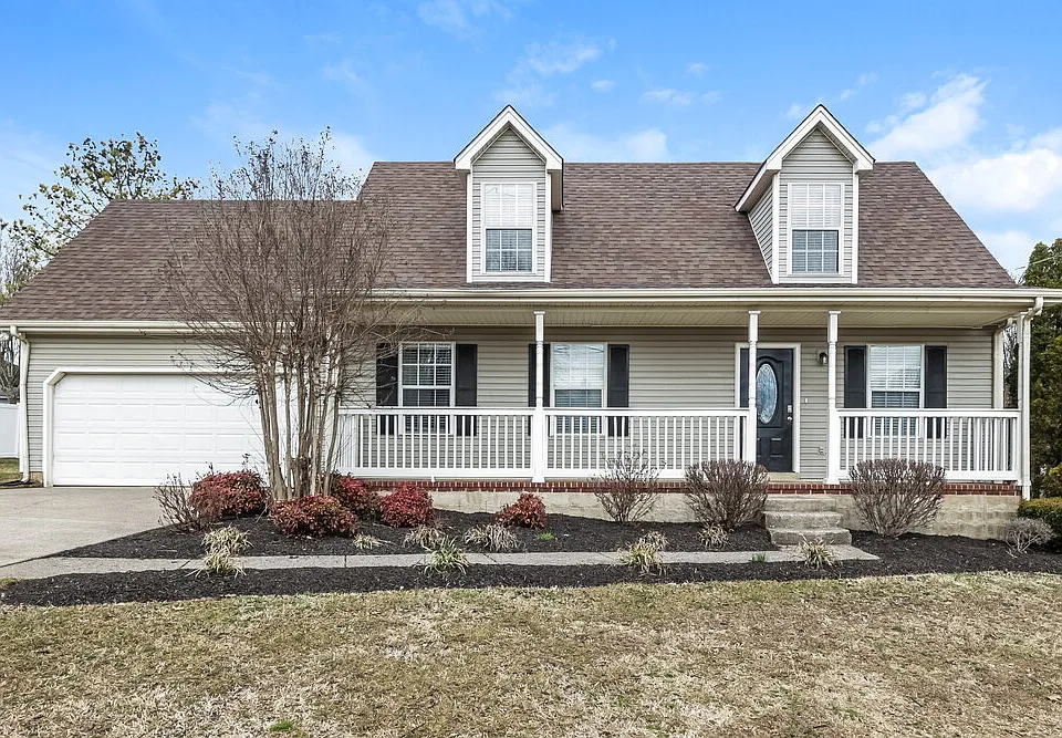 805 Forest Ridge Dr