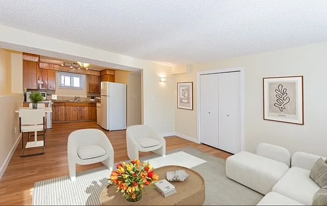153 Woodvale Road West NW — Photo 43
