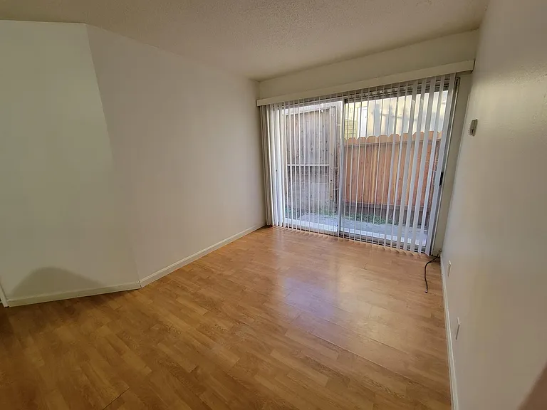 1607 Milvia St #1 — Photo 8