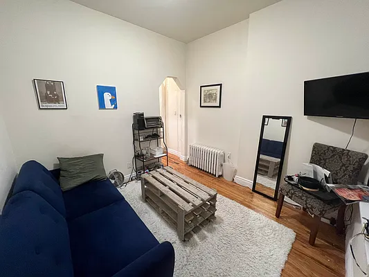 Rented by Living New York | media 9