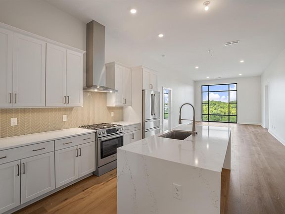 4th image of 6745 Longshore St #610