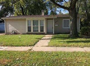 824 Taylor Ave, Aurora, IL 60506